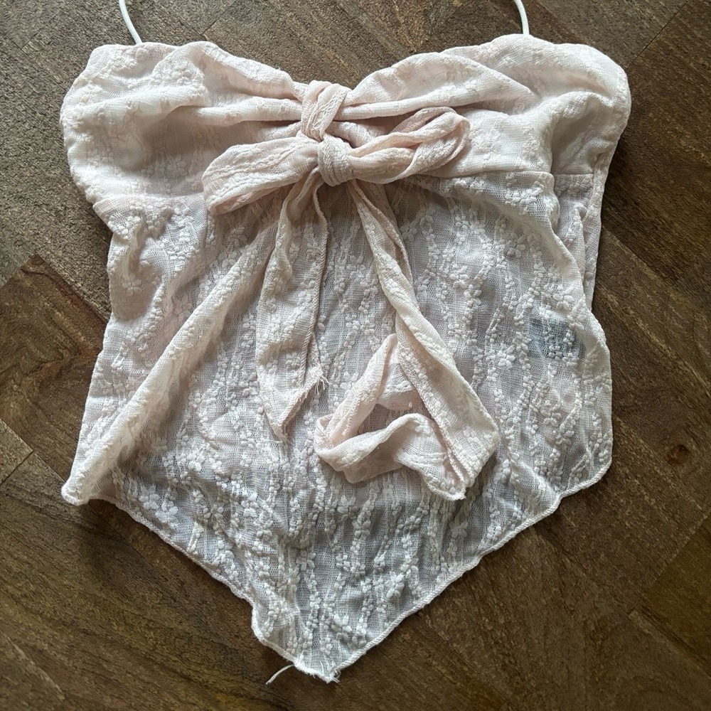 Women's light‎ pink lace Tube Top.  Size Small.